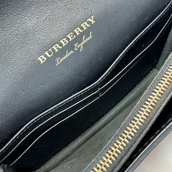 Burberry Suede Watersnake Print Madison Buckle Clutch - Picture 10 of 11